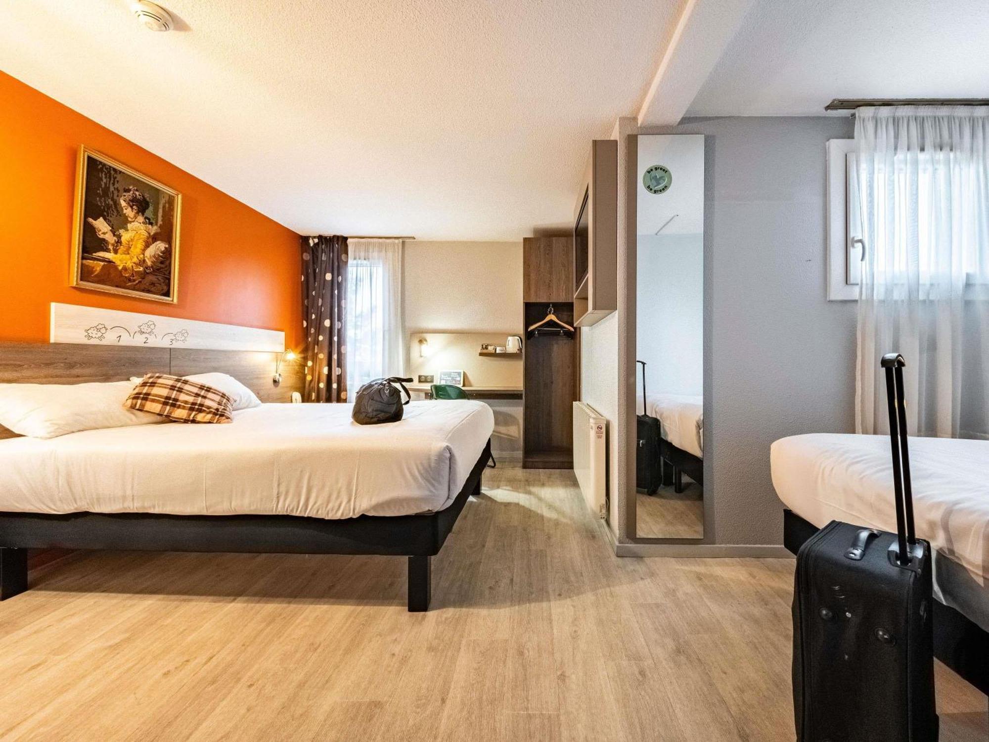 Greet Hotel Massieux Lyon Nord Eksteriør billede